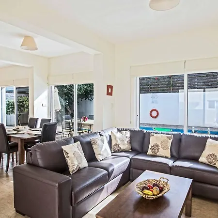 Villa Delfini 5 *